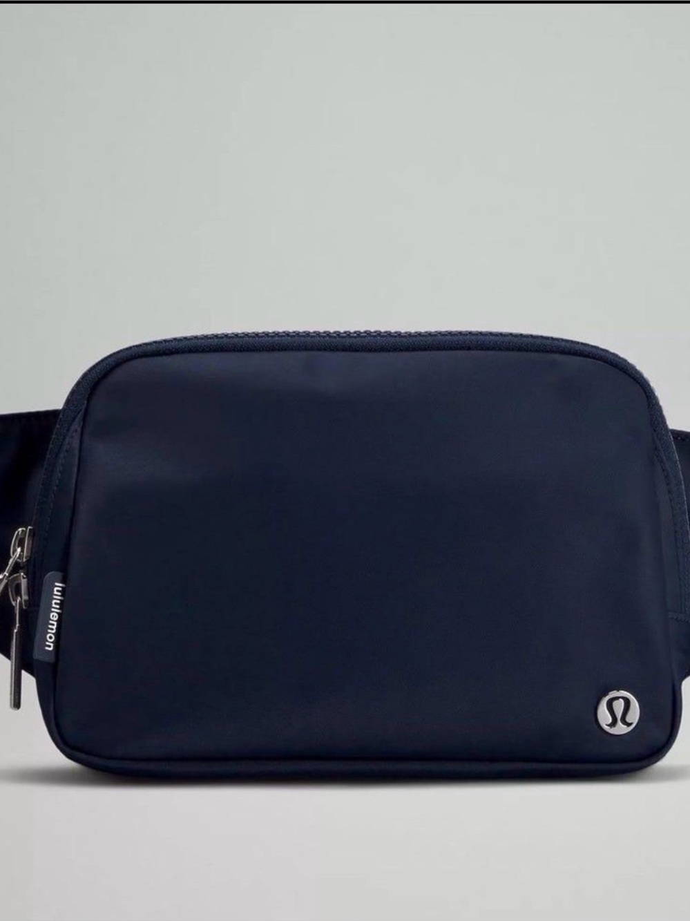 Navy Everywhere belt bag, size 2 L